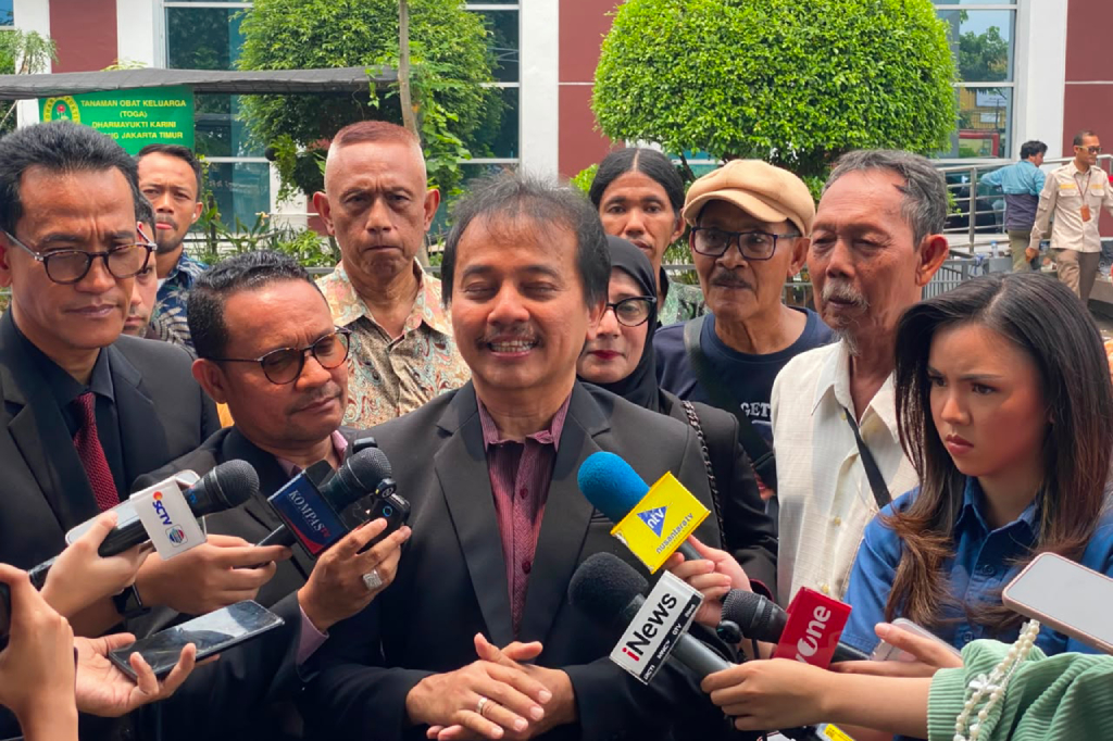 Roy Suryo Beberkan Kebohongan Saksi Maret Samuel Sueken di Sidang Ijazah Jokowi, Apa Saja?