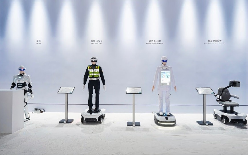 Masa Depan Robotika: Tak Hanya Kerja di Pabrik, Robot AI Kini Bantu Aktivitas Manusia