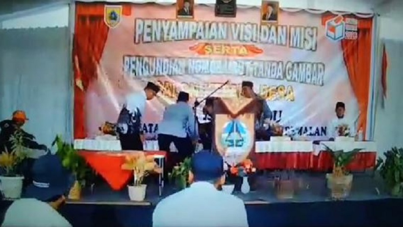 Pilkades Berujung Duka, Ketua BPD Kalirandu Pemalang Tiba-Tiba Ambruk saat Sambutan
