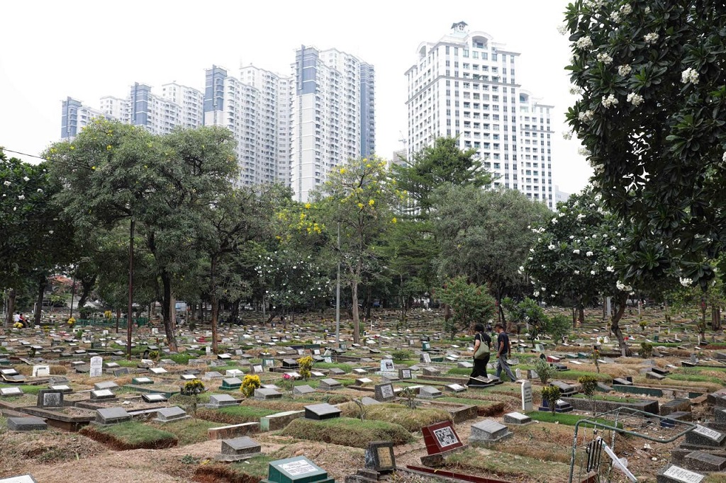 Lahan Permakaman Jakarta Makin Terbatas, Pramono Siapkan TPU Baru