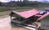Rumah Makan Terseret Arus Banjir di Bandung Barat - Bagian 4