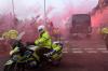 Bus Manchester City Dilempari Botol oleh Suporter Liverpool - Bagian 3