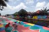 Warna-Warni Tepi Sungai Sekanak Jadi Destinasi Wisata - Bagian 6