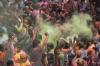 Serunya Melempar Serbuk Warna-warni di Festival Holi India - Bagian 16