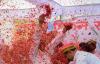Serunya Melempar Serbuk Warna-warni di Festival Holi India - Bagian 9
