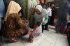 PD Pasar Jaya Salurkan Sembako Murah ke Pemegang KJP - Bagian 9
