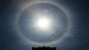 Fenomena Halo Matahari Hiasi Langit Kudus, Warga Beramai-Ramai Mengabadikannya