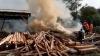 Gudang Pengolahan Kayu di Lebak Terbakar, Api Diduga dari Pembakaran Sampah