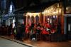 Bar dan Kafe Masih Ramai Pengunjung, Prancis Desak Warga Tinggal di Rumah dan Tutup Semua Restoran
