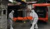 Geger Guru SD di Denpasar Meninggal di Teras Rumah, Jasad Dievakuasi Tim Medis Berbaju Hazmat