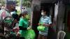 JCI East Java dan TNI Bagikan Paket Sembako dan Masker untuk Warga Terdampak Corona - Bagian 3