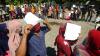 Tanpa Physical Distancing, Ratusan Warga Antre Bantuan Sosial Tunai Kemensos - Bagian 1