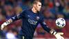 Cuma Benda Ini Kenang-kenangan Victor Valdes dari Barcelona
