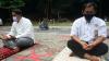 Warga Bekasi Laksanakan Salat Jumat dengan Protokol Kesehatan - Bagian 3