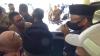 Bersimpuh di Hadapan Gubernur, Bapak dan Anak di Makassar Minta Jenazah Ibu Dipindahkan