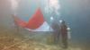 Wow! 100 Penyelam Gabungan di Ternate Kibarkan Bendera Merah Putih di Bawah Laut