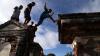 Makam Belanda Peneleh Dijadikan Arena Bermain Parkour - Bagian 2