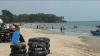Jelang PSBB Banten, Objek Wisata Pantai Tetap Ramai Pengunjung