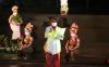 Risma Getarkan Panggung dengan Puisi Sang Kala saat Tampil di Wayang Sejarah