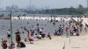 Pantai Ancol Dipadati Wisatawan Menikmati Libur Panjang - Bagian 1