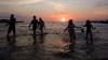 Berburu Sunset Pantai Barombong Makassar bersama Keluarga - Bagian 2