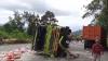 Rem Blong, Truk Muatan Mie Instan Terguling di Padang