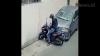Rekaman CCTV Aksi 2 Pencuri Motor Siang Bolong di Tebet Jaksel