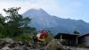 Gunung Merapi Siaga, Kawasan Kaliadem Banyak Dikunjungi Wisatawan - Bagian 2