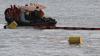 Sampan Karang Diterjang Ombak, Nelayan Hilang di Pantai Cermin