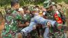 Berada di Tengah Pertempuran, Warga OKU Dievakuasi TNI ke Tempat Aman - Bagian 3