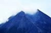 4 Kali Suara Gemuruh Terdengar dari Puncak Merapi Pagi ini