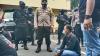 Polisi Dalami Motif Puluhan Orang Bersenjata Geruduk Kantor BPR di Solo