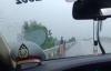 Video Viral Ibu Jalan Kaki di Bahu Jalan Tol Trans Sumatera saat Hujan Deras