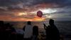 Menikmati Sunset Terakhir Tahun 2020 di Pantai Ampenan Mataram - Bagian 1