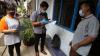 Tak Perlu Keluar, Warga Terima Bantuan Sosial Tunai dari Rumah - Bagian 5