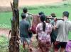 Seorang Warga Terkubur Hidup-Hidup saat Longsor di Cirende Purwakarta