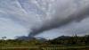 Penampakan Gunung Raung Semburkan Abu Vulkanik Setinggi 2.500 Meter