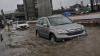 Banjir di Jalan Menuju Gerbang Tol Jakarta - Cikampek, Banyak Mobil Terjebak - Bagian 2