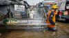 Warga Ramai-Ramai Gotong Jenazah Melewati Banjir di Pekalongan - Bagian 2