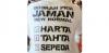 Ganjar Pajang Gambar Kaos Bertuliskan Godaan Pria Zaman New Normal, Netizen: Harta, Tahta, Pulsa 
