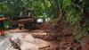 Tanah Longsor Tutup Jalan Raya Serang - Anyer - Bagian 1