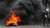 Mahasiswa Unitomo Surabaya Bakar Ban di Depan Kampus - Bagian 1