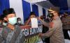 Polda Sumsel Berikan Alquran dan Sembako di Eks Kampung Narkoba 