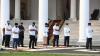 Presiden Jokowi dan Ibu Negara Sholat Idul Fitri di Halaman Istana Bogor