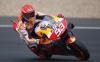 Sambil Pamer Perut Sixpack, Marc Marquez Akui Jatuh Cinta dengan Pulau Lombok