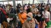 Stasiun Pasar Senen Dipadati Penumpang Kereta Jarak Jauh - Bagian 2