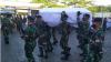 Jenazah Prajurit TNI yang Gugur di Papua Tiba di Ambon, Disaksikan Sang Istri