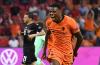 Profil Denzel Dumfries, Bek Kanan yang Samai Rekor Ruud van Nistelrooy 