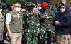 Tinjau Isolasi Terpusat di Bandung, Panglima TNI Doakan Pasien Segera Sembuh