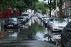London Diterjang Banjir, Banyak Kendaraan Terendam Air di Jalan-Jalan